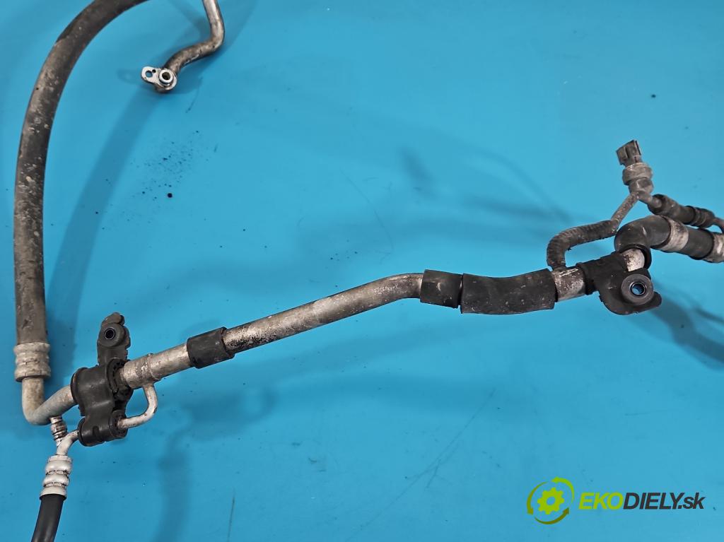 Hyundai I40 1.7 crdi 136hp manual 100 kW 1685 cm3 5- trubka klíma T41623-0790