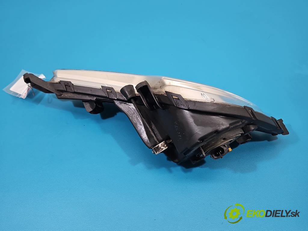 Hyundai I40 1.7 crdi 136 HP manual 100 kW 1685 cm3 5- Halogen ľavý 92201-3Z010 (Kľučka dverí ostatné)