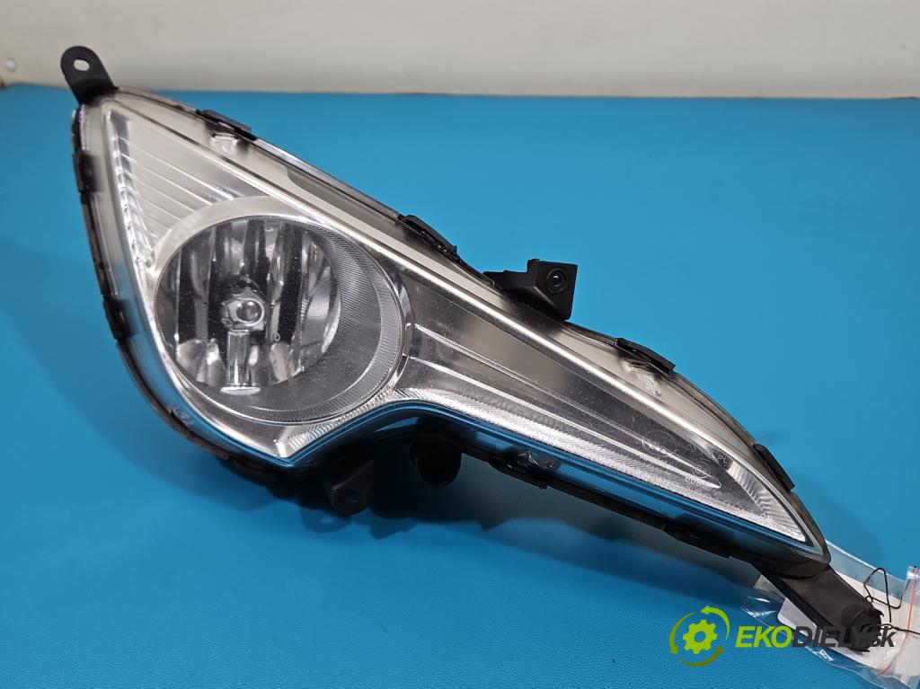 Hyundai I40 1.7 crdi 136 HP manual 100 kW 1685 cm3 5- Halogen pravý 92202-3Z010 (Kľučka dverí ostatné)
