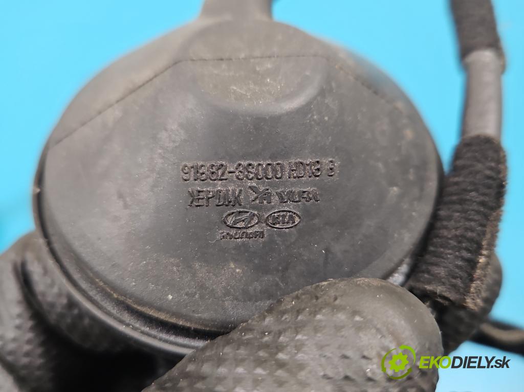 Hyundai I40 1.7 crdi 136 HP manual 100 kW 1685 cm3 5- Zväzok: dvere predné pravých 91610-3Z170