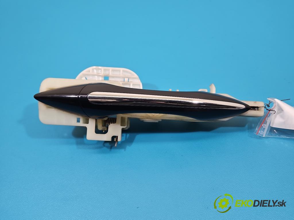 Hyundai I40 1.7 crdi 136hp manual 100 kW 1685 cm3 5- klika přední pravé  (Klika dveří ostatní)