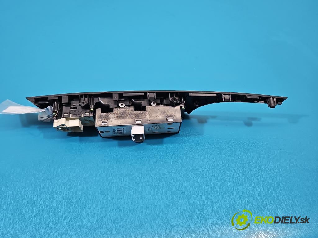 Hyundai I40 1.7 crdi 136hp manual 100 kW 1685 cm3 5- Přepínač oken zpětných zrcátek 93570-3Z000