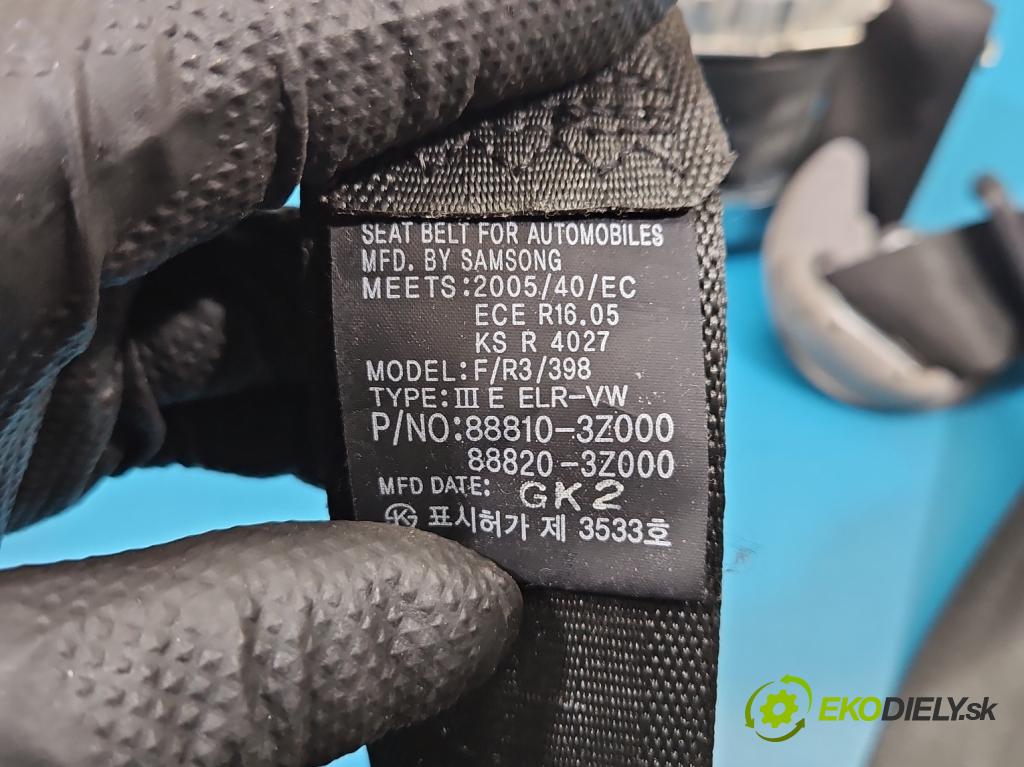 Hyundai I40 1.7 crdi 136hp manual 100 kW 1685 cm3 5- stěna bezpečnost přední pravý 88820-3ZZ000