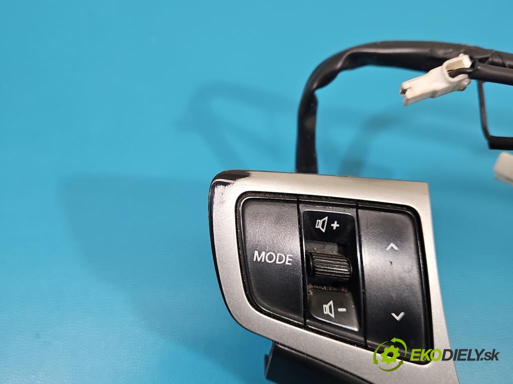 Hyundai I40 1.7 crdi 136 HP manual 100 kW 1685 cm3 5- prepínač multifunkční: řízení: 96790-3Z100RY (Prepínacie páčky pod volantom)