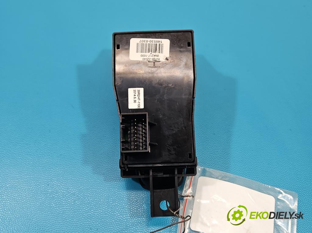 Hyundai I40 1.7 crdi 136 HP manual 100 kW 1685 cm3 5- prepínač brzda: ručný 93766-3Z040 (Prepínacie páčky pod volantom)