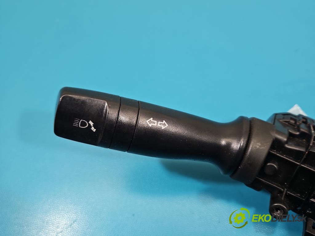 Hyundai I40 1.7 crdi 136 HP manual 100 kW 1685 cm3 5- prepínač komplex: 93420-2Y660 (Prepínacie páčky pod volantom)