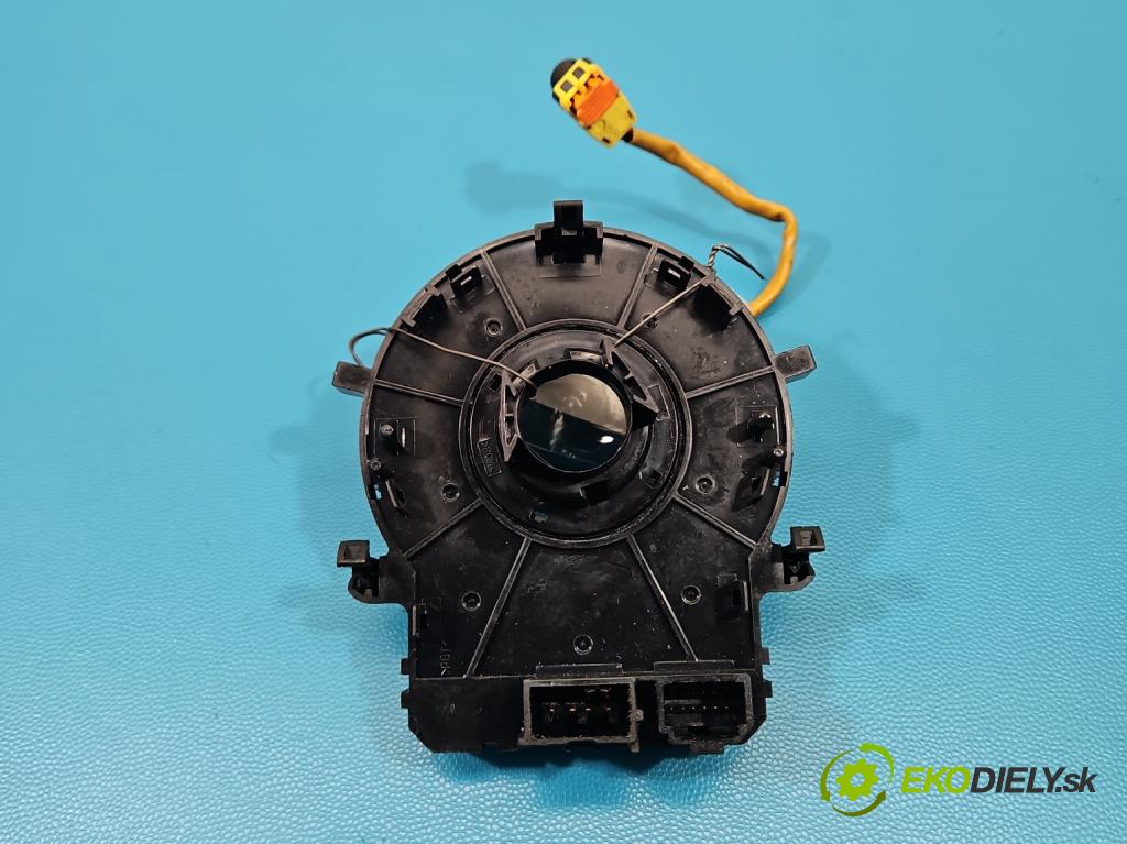 Hyundai I40 1.7 crdi 136 HP manual 100 kW 1685 cm3 5- Páska: airbag  (Airbag)