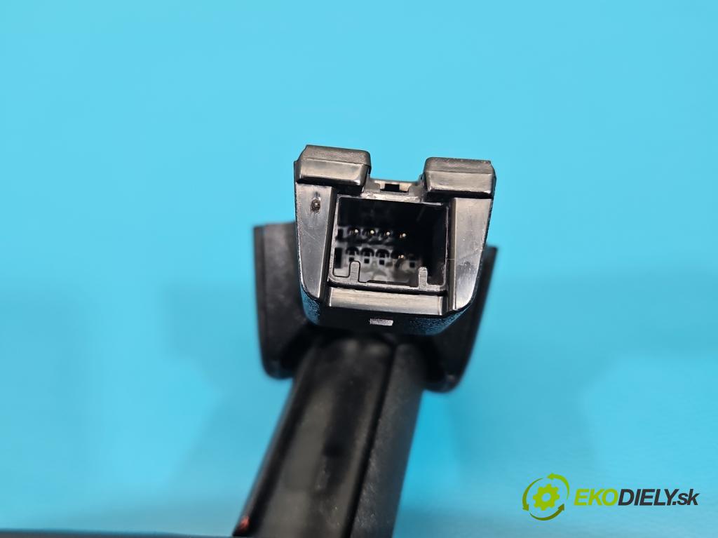 Hyundai I40 1.7 crdi 136hp manual 100 kW 1685 cm3 5- zpětné zrcátko vnitřní  (Vnitřní zpětné zrcátko)