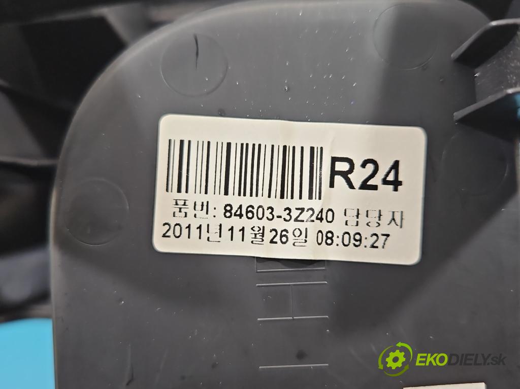 Hyundai I40 1.7 crdi 136 HP manual 100 kW 1685 cm3 5- lišta ozdobná vnitŕní: 84603-3Z240