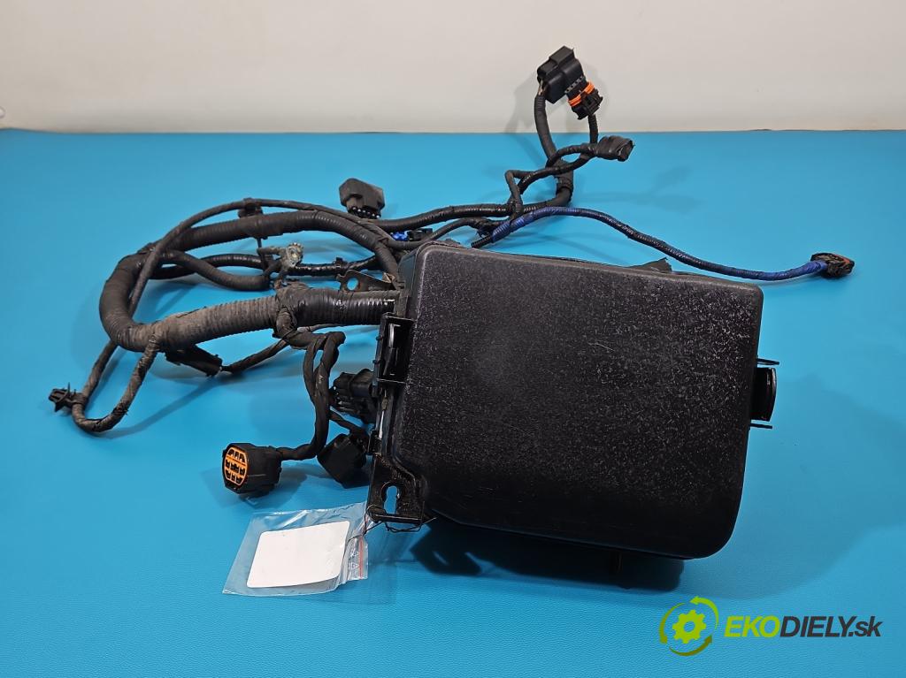 Hyundai I40 1.7 crdi 136hp manual 100 kW 1685 cm3 5- skříňka pojistková 91951-3X140 (Pojistková skříňka)