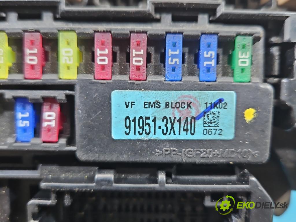 Hyundai I40 1.7 crdi 136hp manual 100 kW 1685 cm3 5- skříňka pojistková 91951-3X140 (Pojistková skříňka)