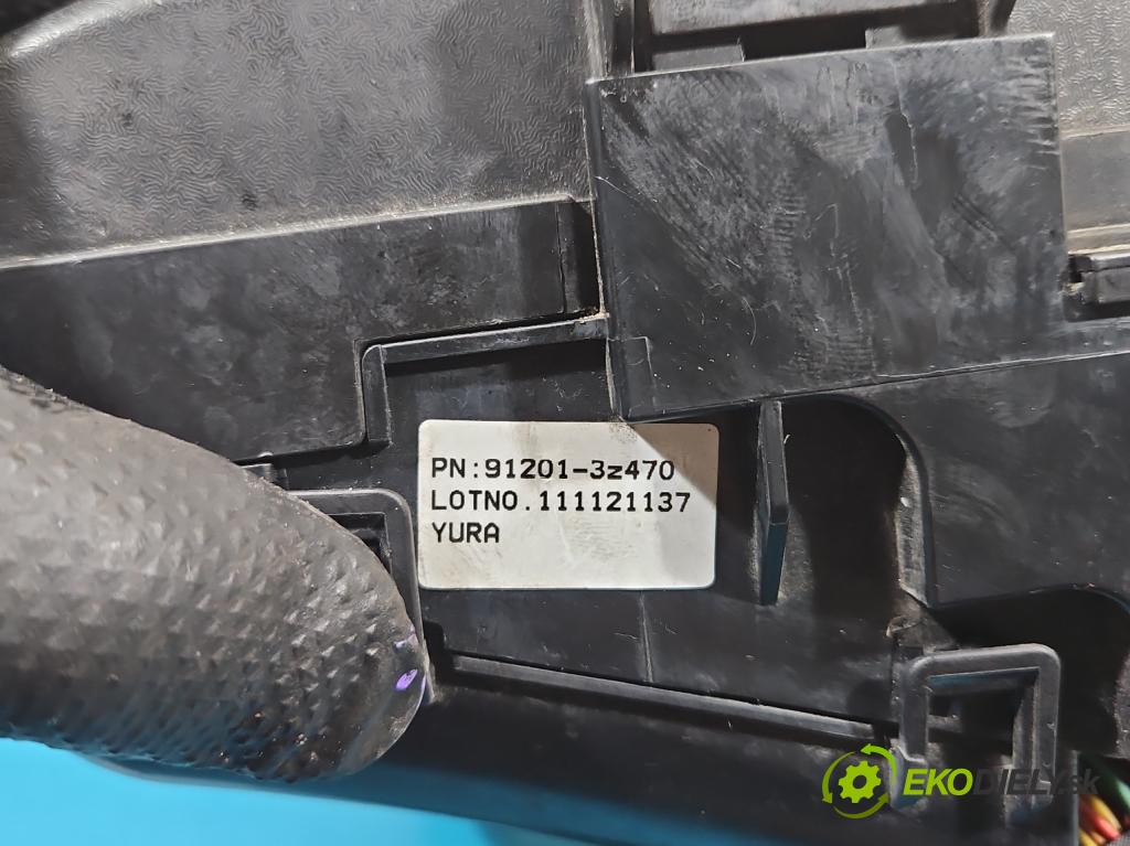 Hyundai I40 1.7 crdi 136hp manual 100 kW 1685 cm3 5- skříňka pojistková 91951-3X140 (Pojistková skříňka)