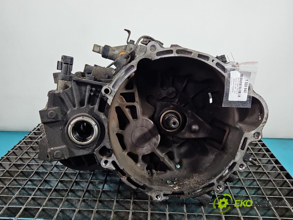 Hyundai I30 I 2007-2012 1.6 crdi 115 HP manual 84.6 kW 1582 cm3 5- prevodovka stupeň,rýchlosť manual S81767