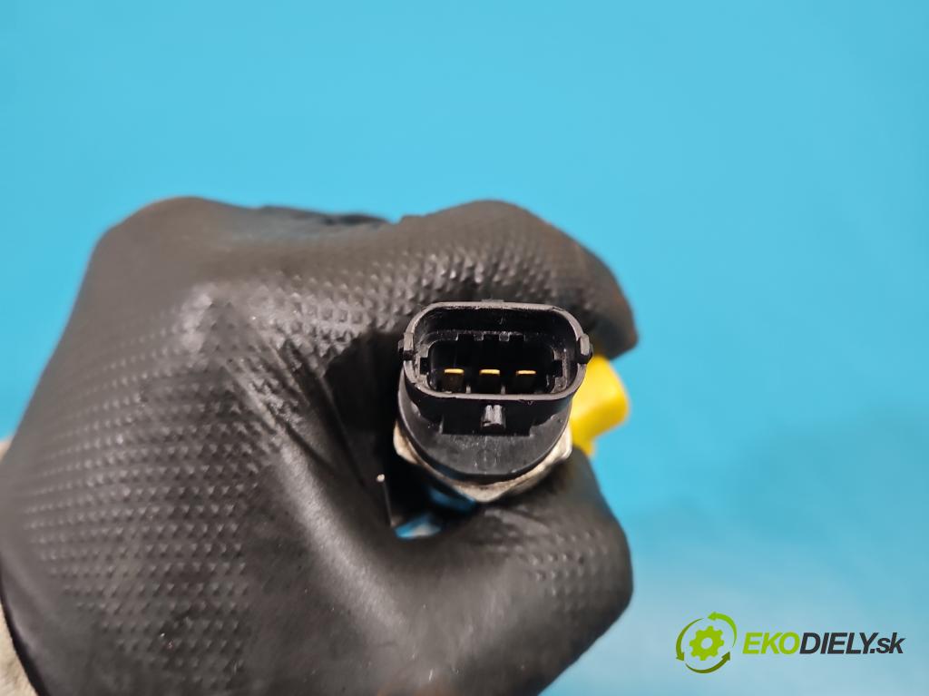 Hyundai I40 1.7 crdi 136 HP manual 100 kW 1685 cm3 5- lišta vstrekovacia 0445214181 (Vstrekovacia lišta)