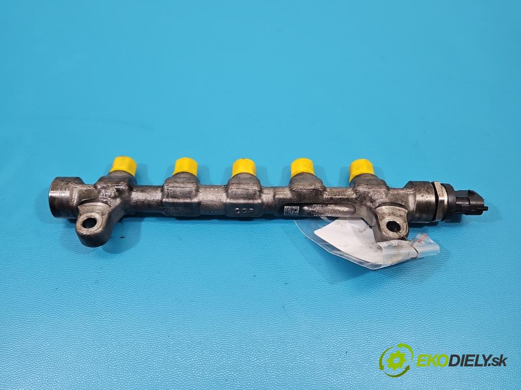 Hyundai I40 1.7 crdi 136 HP manual 100 kW 1685 cm3 5- lišta vstrekovacia 0445214181 (Vstrekovacia lišta)