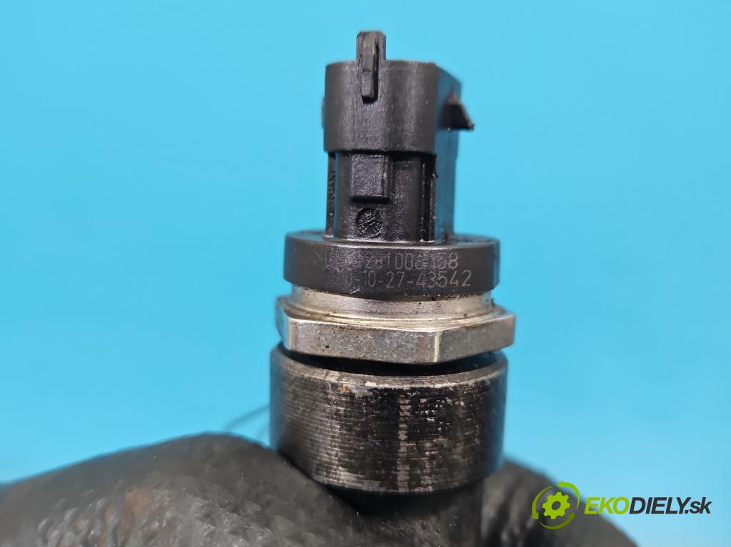 Hyundai I40 1.7 crdi 136 HP manual 100 kW 1685 cm3 5- lišta vstrekovacia 0445214181 (Vstrekovacia lišta)