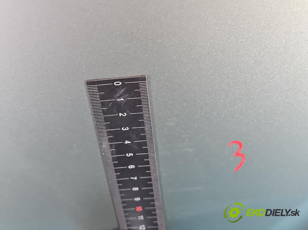 Toyota Corolla Verso II 2004-2009 2.0 D4D 116 HP manual 85 kW 1995 cm3 5- dvere zadné ľavé  (Kľučka dverí ostatné)