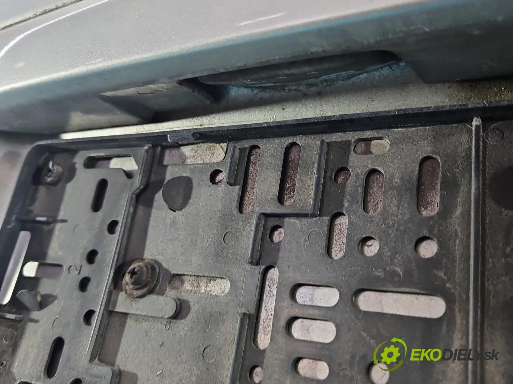 Toyota Corolla Verso II 2004-2009 2.0 D4D 116 hp manual 85 kW 1995 cm3 5- zadní kufrové dveře  (Zadní kapota (kufr))