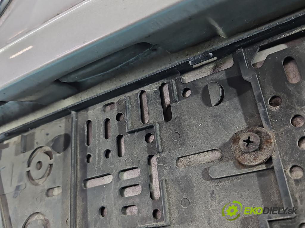 Toyota Corolla Verso II 2004-2009 2.0 D4D 116 hp manual 85 kW 1995 cm3 5- zadní kufrové dveře  (Zadní kapota (kufr))