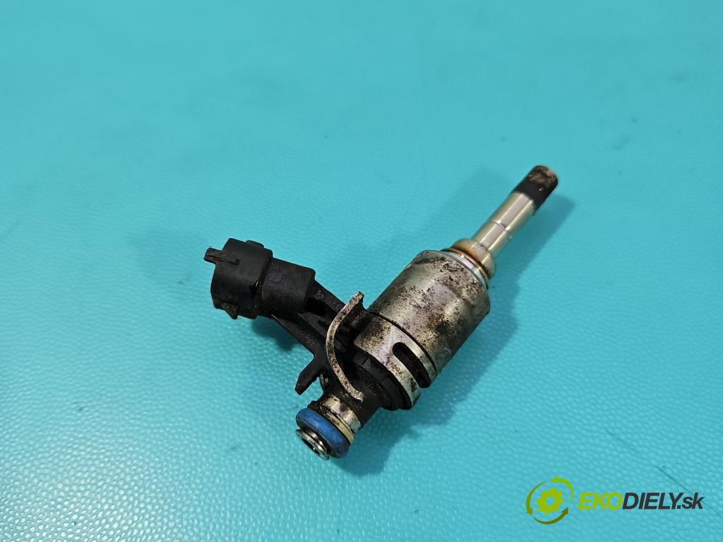 Kia Sportage III 2010-2015 1.6 GDI 135 HP manual 99 kW 1591 cm3 5- vstrek 0261500100 (Vstrekovač paliva)