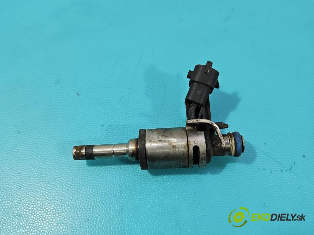 Kia Sportage III 2010-2015 1.6 GDI 135 HP manual 99 kW 1591 cm3 5- vstrek 0261500100 (Vstrekovač paliva)