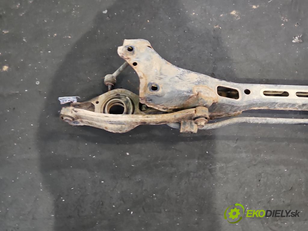 Kia Sportage III 2010-2015 1.6 GDI 135 HP manual 99 kW 1591 cm3 5- zadna výstuha  (Výstuha zadná)