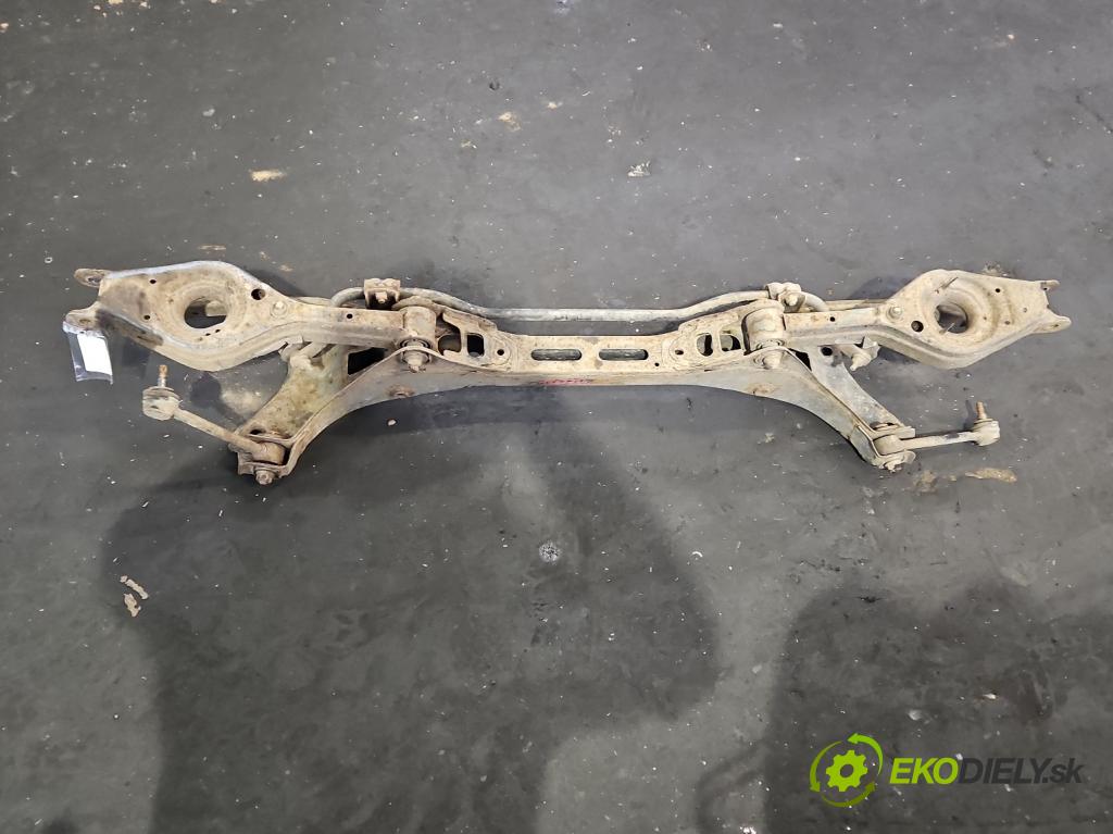 Kia Sportage III 2010-2015 1.6 GDI 135 HP manual 99 kW 1591 cm3 5- zadna výstuha  (Výstuha zadná)