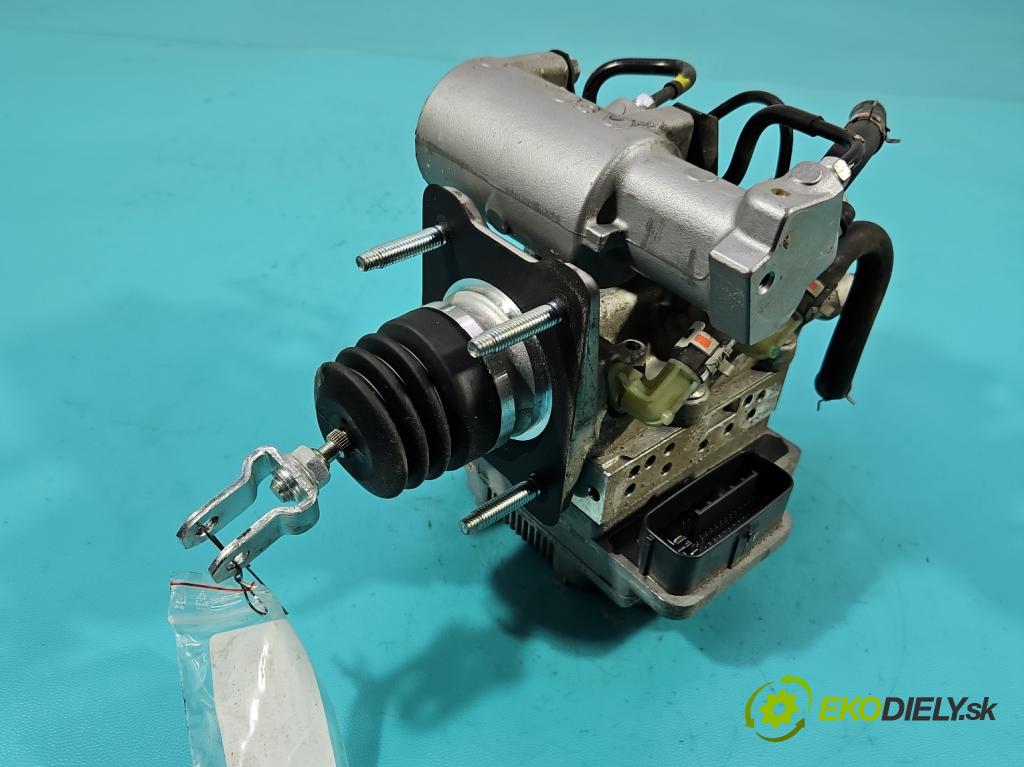 Toyota Rav4 V 2018- 2.5 hybrid 178HP: automatic 131 kW 2487 cm3 5- čerpadlo abs 47210-42212 (Pumpa ABS)