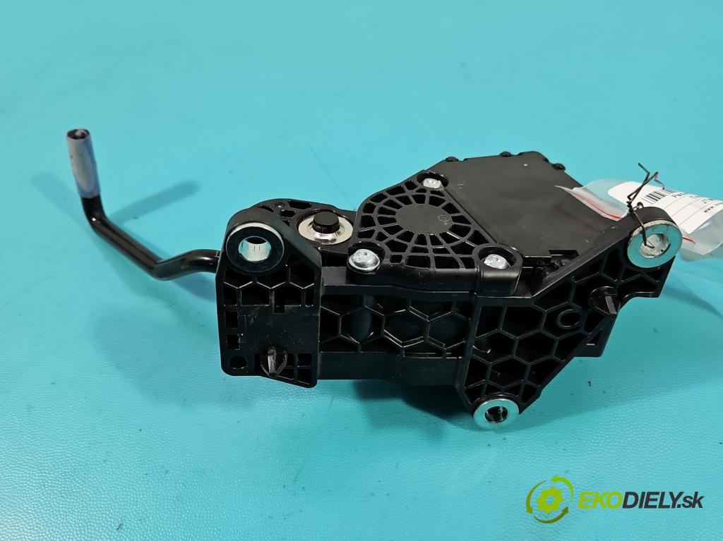 Toyota Rav4 V 2018- 2.5 hybrid 178HP: automatic 131 kW 2487 cm3 5- pedal plyn potenciometr: 78110-33141