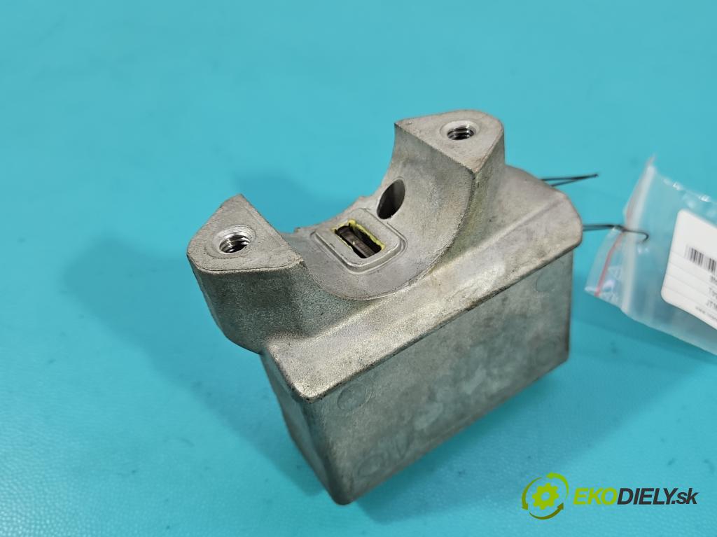 Toyota Rav4 V 2018- 2.5 hybrid 178KM automatic 131 kW 2487 cm3 5- Blokada: řízení: 45020-33-12 (Řízení ostatní)