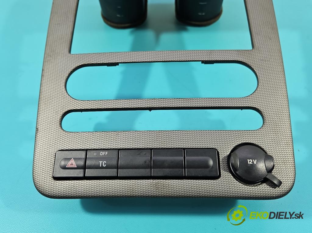 Ford Freestyle 3.0 V6 203KM automatic 149 kW 2967 cm3 5- Mřížka: kúrenia stredová 5F93-7404302-B (Mriežka kúrenia (fukár))