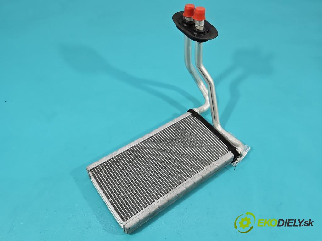 Toyota Rav4 V 2018- 2.5 hybrid 178KM automatic 131 kW 2487 cm3 5- radiátor  (Radiátor topení)