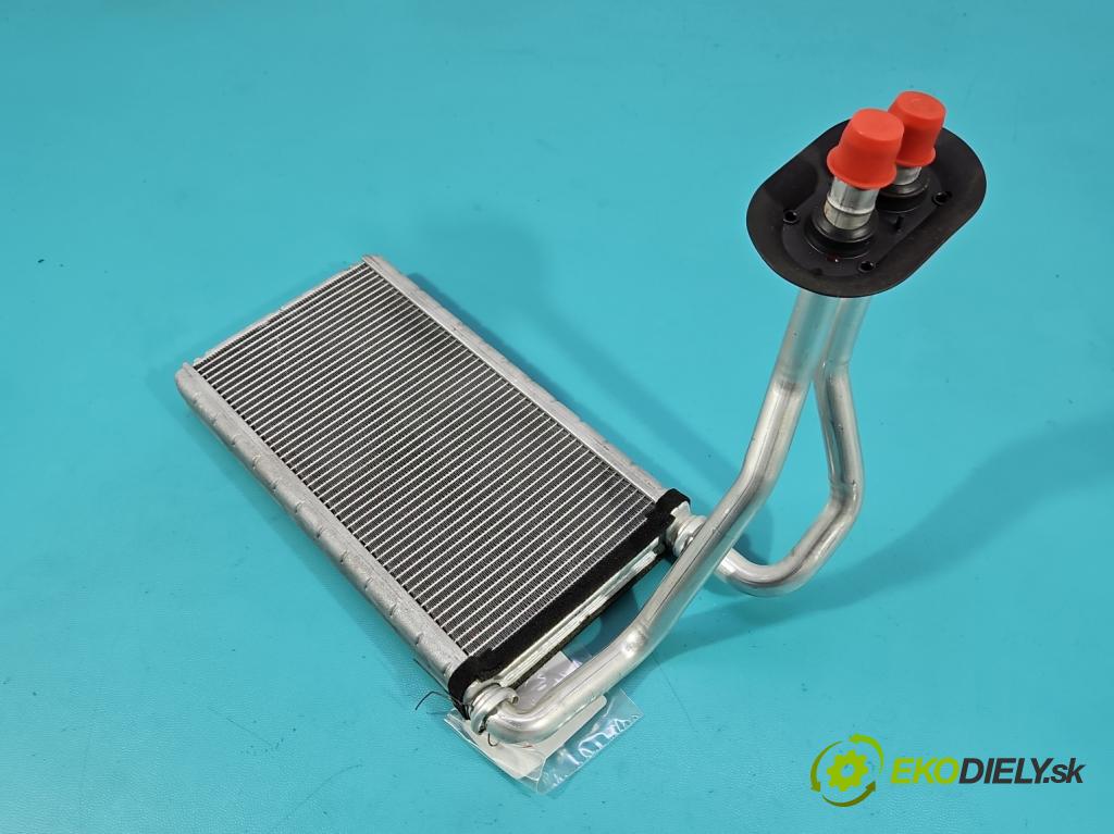 Toyota Rav4 V 2018- 2.5 hybrid 178KM automatic 131 kW 2487 cm3 5- radiátor  (Radiátor topení)