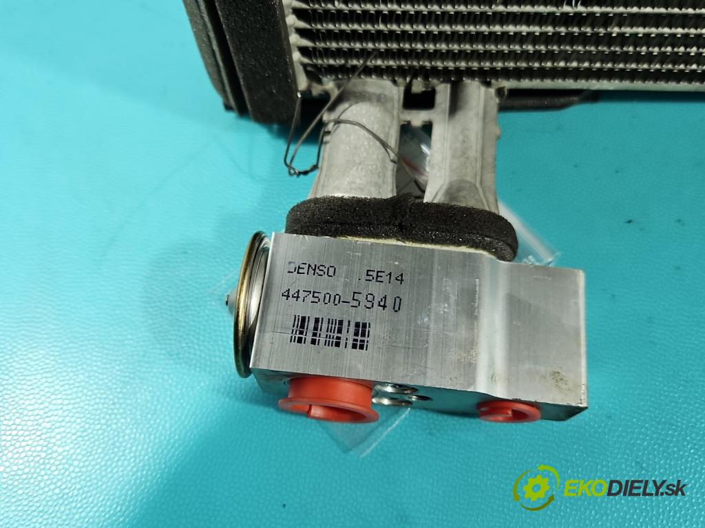 Toyota Rav4 V 2018- 2.5 hybrid 178KM automatic 131 kW 2487 cm3 5- radiátor 447500-5940 (Radiátor topení)