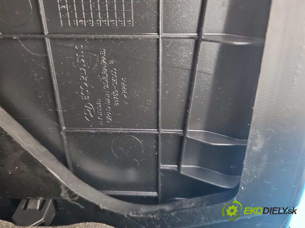 Hyundai I40 1.7 crdi 136hp manual 100 kW 1685 cm3 5- kokpit,přistrojova deska