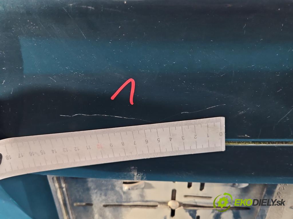 Toyota Avensis I T22 1997-2003 2.0 td 90 hp manual 66 kW 1975 cm3 4- zadní kufrové dveře  (Zadní kapota (kufr))