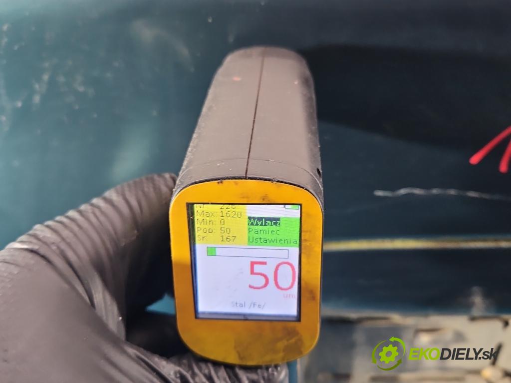 Toyota Avensis I T22 1997-2003 2.0 td 90 hp manual 66 kW 1975 cm3 4- zadní kufrové dveře  (Zadní kapota (kufr))