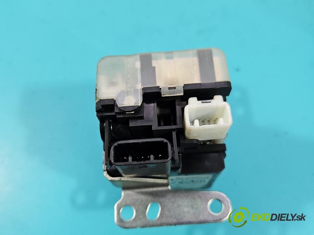 Toyota Corolla Verso II 2004-2009 2.0 D4D 116 HP manual 85 kW 1995 cm3 5- riadiaca jednotka motora 89661-0F010