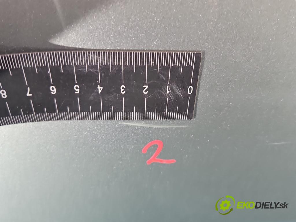 Toyota Corolla Verso II 2004-2009 2.0 D4D 116 hp manual 85 kW 1995 cm3 5- dveře zadní pravé  (Klika dveří ostatní)