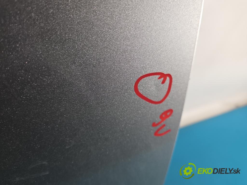 Toyota Corolla Verso II 2004-2009 2.0 D4D 116 hp manual 85 kW 1995 cm3 5- dveře zadní pravé  (Klika dveří ostatní)