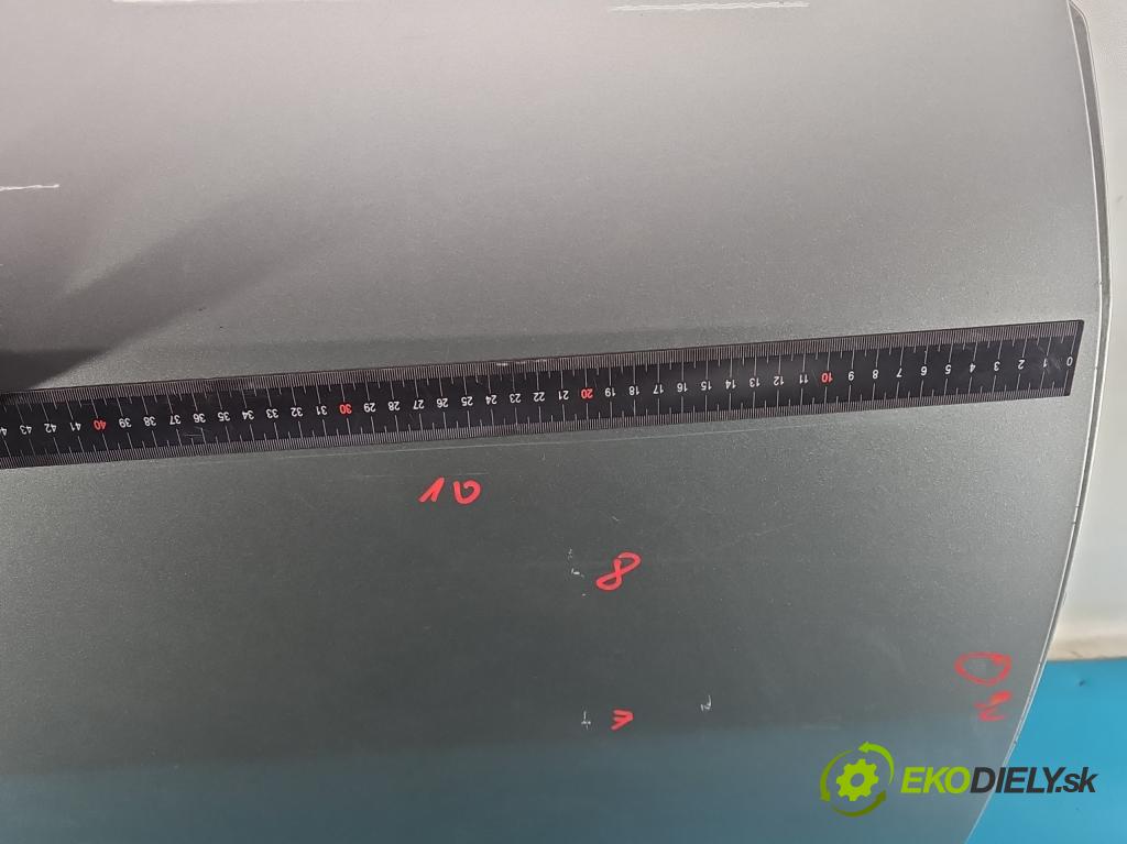 Toyota Corolla Verso II 2004-2009 2.0 D4D 116 hp manual 85 kW 1995 cm3 5- dveře zadní pravé  (Klika dveří ostatní)