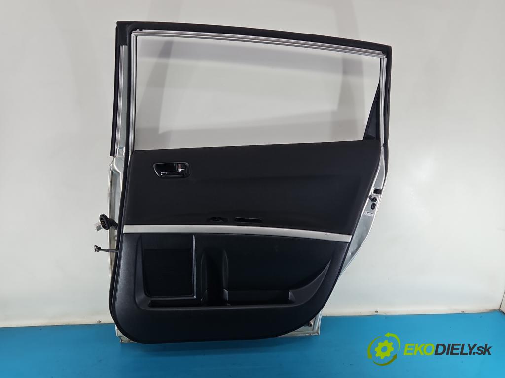 Toyota Corolla Verso II 2004-2009 2.0 D4D 116 hp manual 85 kW 1995 cm3 5- dveře zadní pravé  (Klika dveří ostatní)