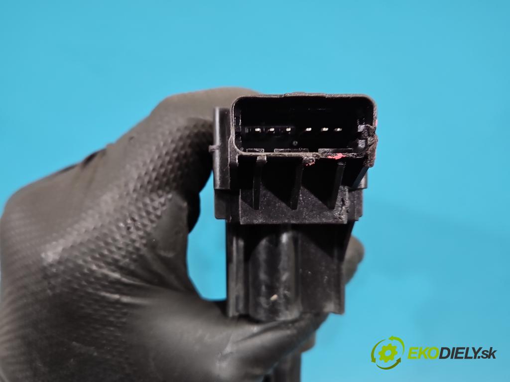 Citroen C5 I 2001-2008 1.8 16V 125 HP manual 92 kW 1749 cm3 5- cievka zapaľovacia  (Zapaľovacia cievka)