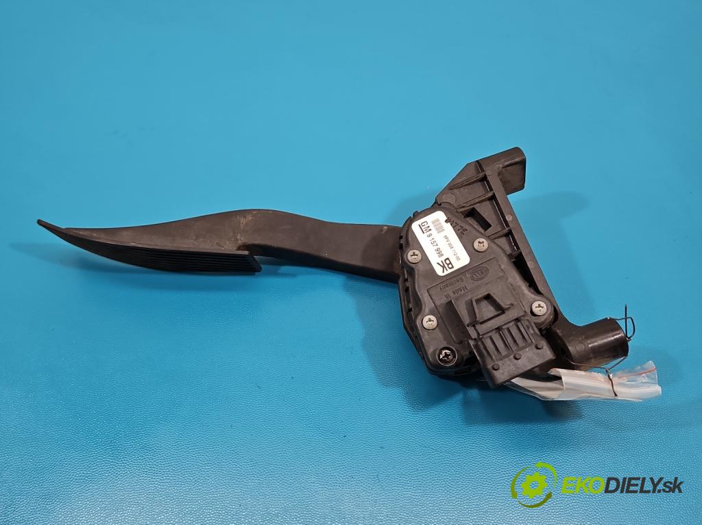Opel Astra III 2004-2014 1.6 16v 105 HP manual 77 kW 1598 cm3 5- pedal plyn potenciometr: 9157998