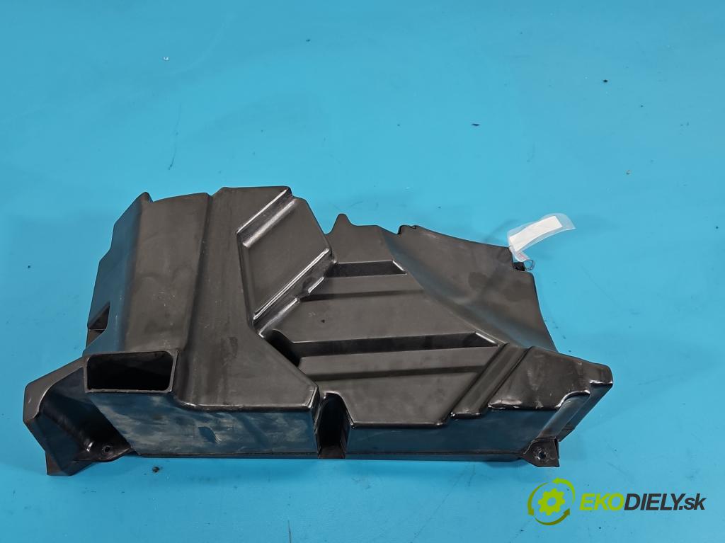 Alfa romeo Gt 2.0 16V 166 HP manual 122 kW 1970 cm3 3- Subwoofer: 606833180 (Audio zariadenie)