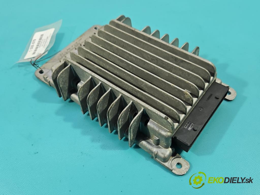 Alfa romeo Gt 2.0 16V 166 HP manual 122 kW 1970 cm3 3- Zesilovač: 606833250 (Zosilňovač)