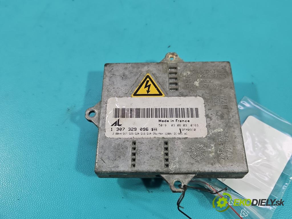 Alfa romeo Gt 2.0 16V 166 HP manual 122 kW 1970 cm3 3- střídač: xenon 1307329096 (Riadiaca jednotka xenónu)