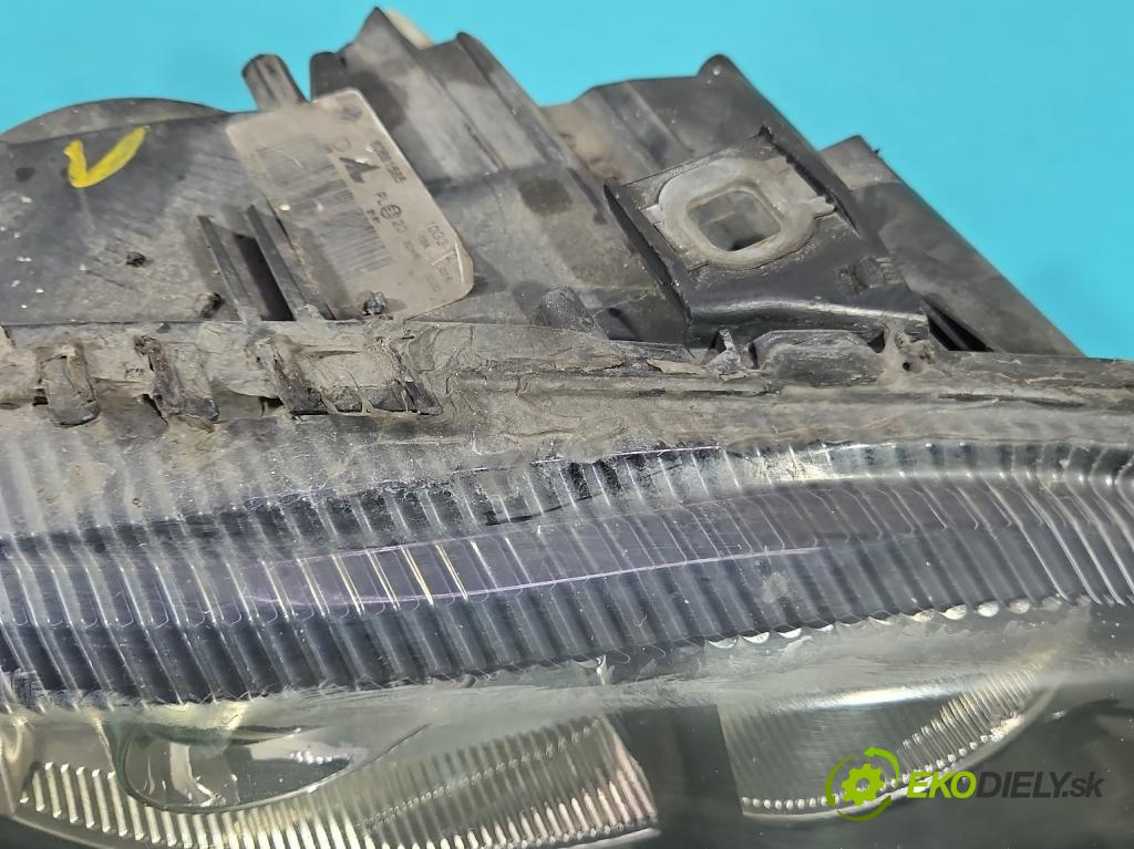 Alfa romeo Gt 2.0 16V 166 HP manual 122 kW 1970 cm3 3- Reflektor: pravý 60681585 (Svetlo predné pravé)