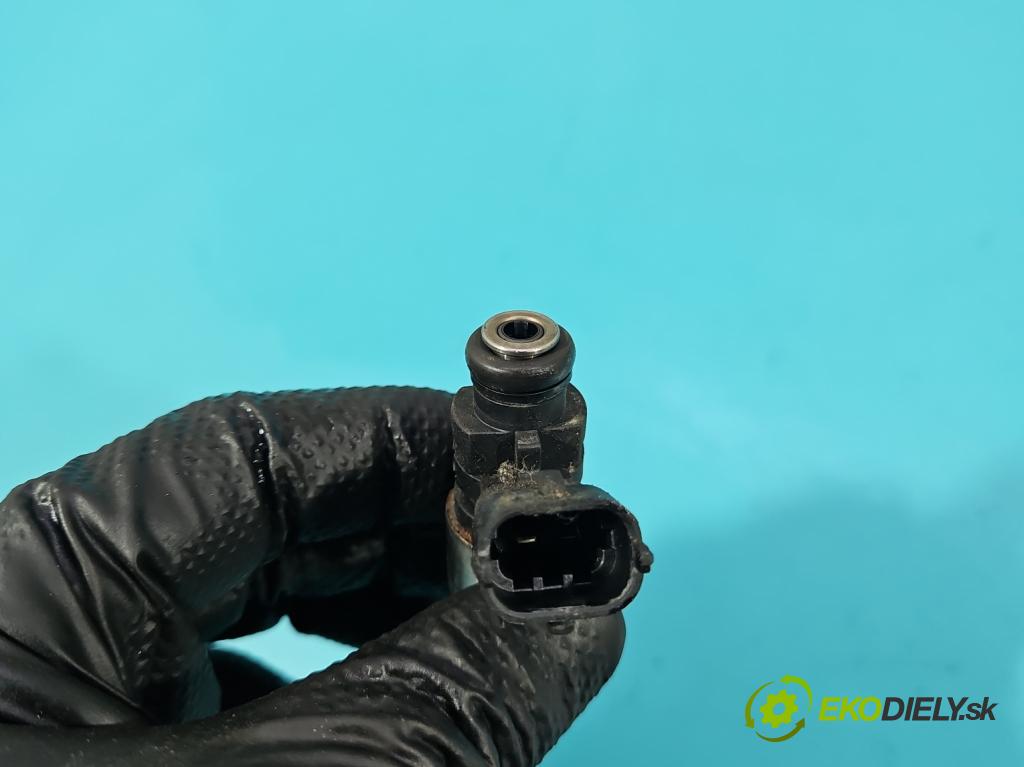 Alfa romeo Gt 2.0 16V 166 hp manual 122 kW 1970 cm3 3- vstřikovač 0261500013 (Vstřikovač paliva)