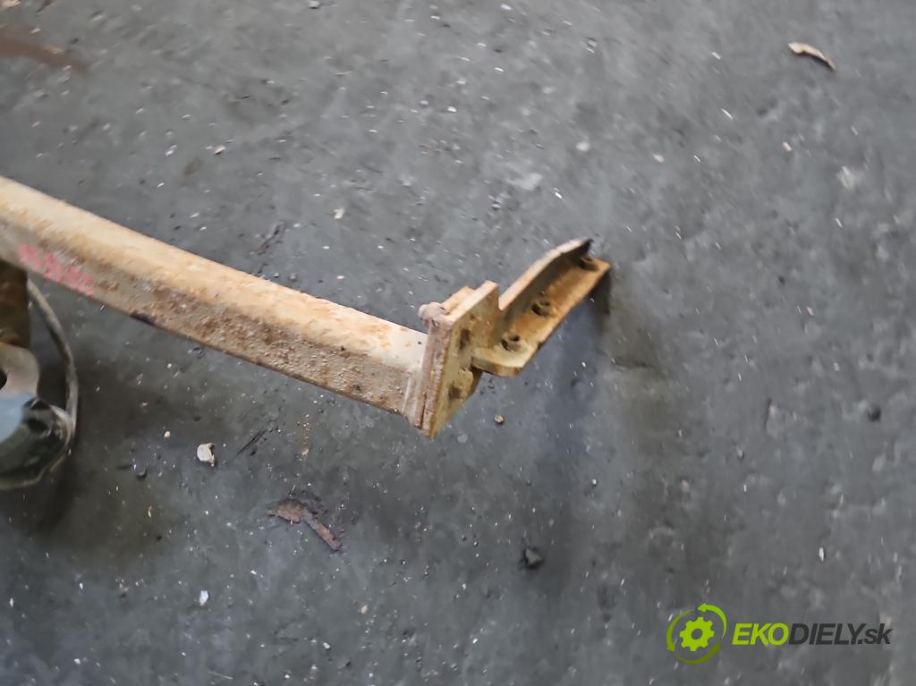 Toyota Corolla Verso II 2004-2009 2.0 D4D 116 hp manual 85 kW 1995 cm3 5- oko tažné  (Tažné zařízení)